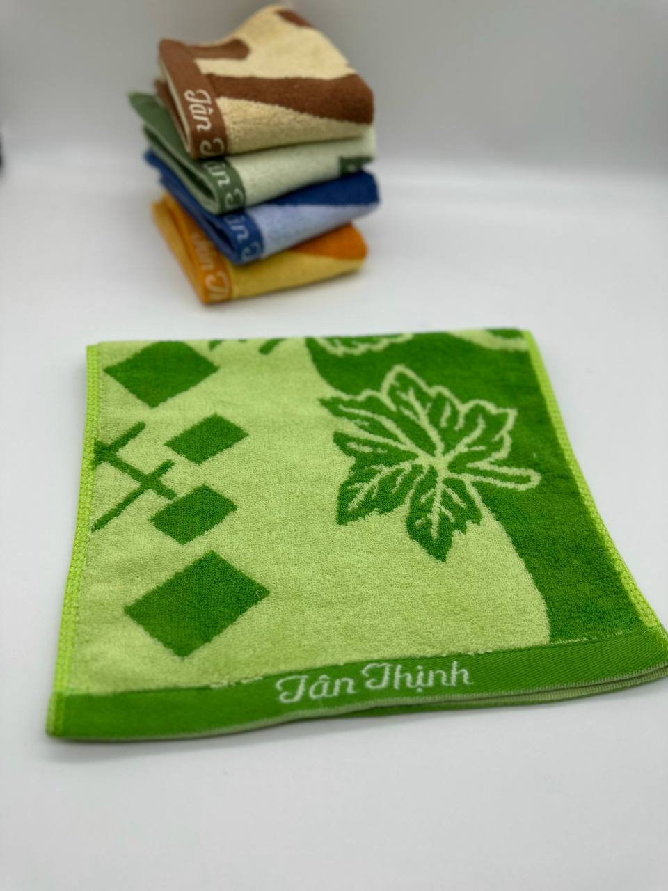 Khăn mặt hoa nở - Hình lá diêu bông