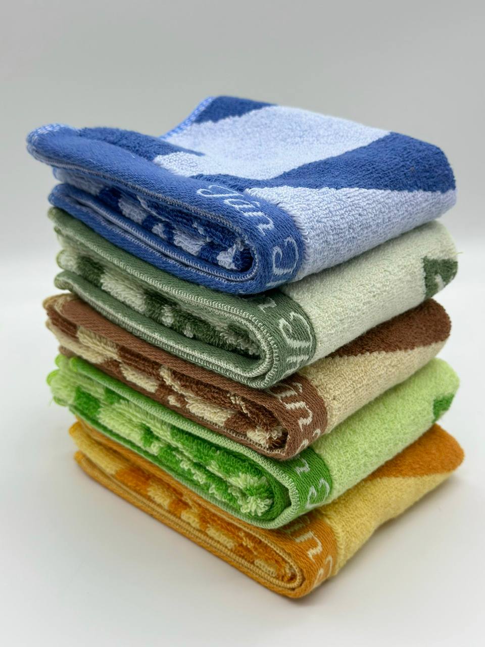 Khăn mặt hoa nở - Hình lá diêu bông