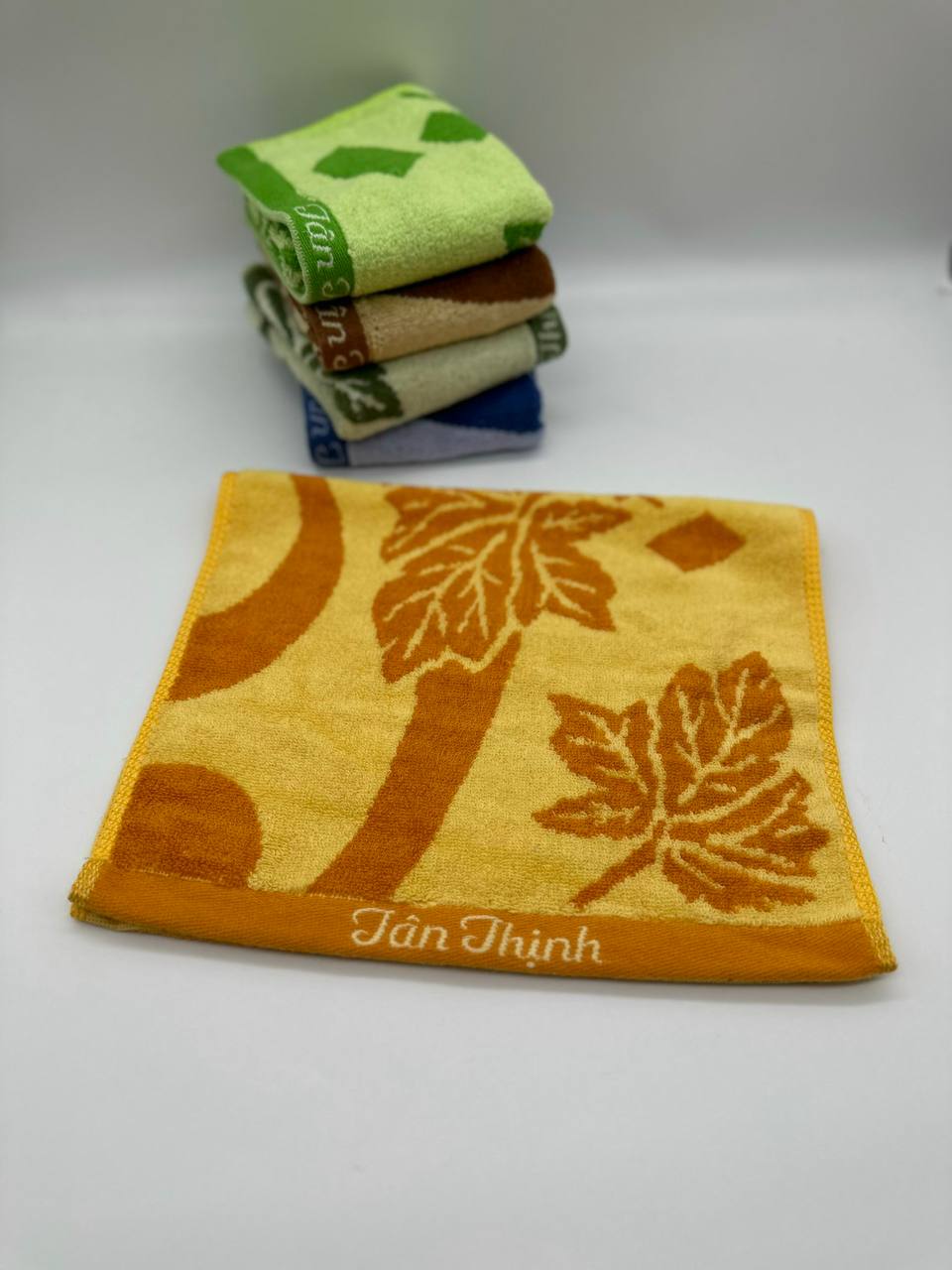 Khăn mặt hoa nở - Hình lá diêu bông