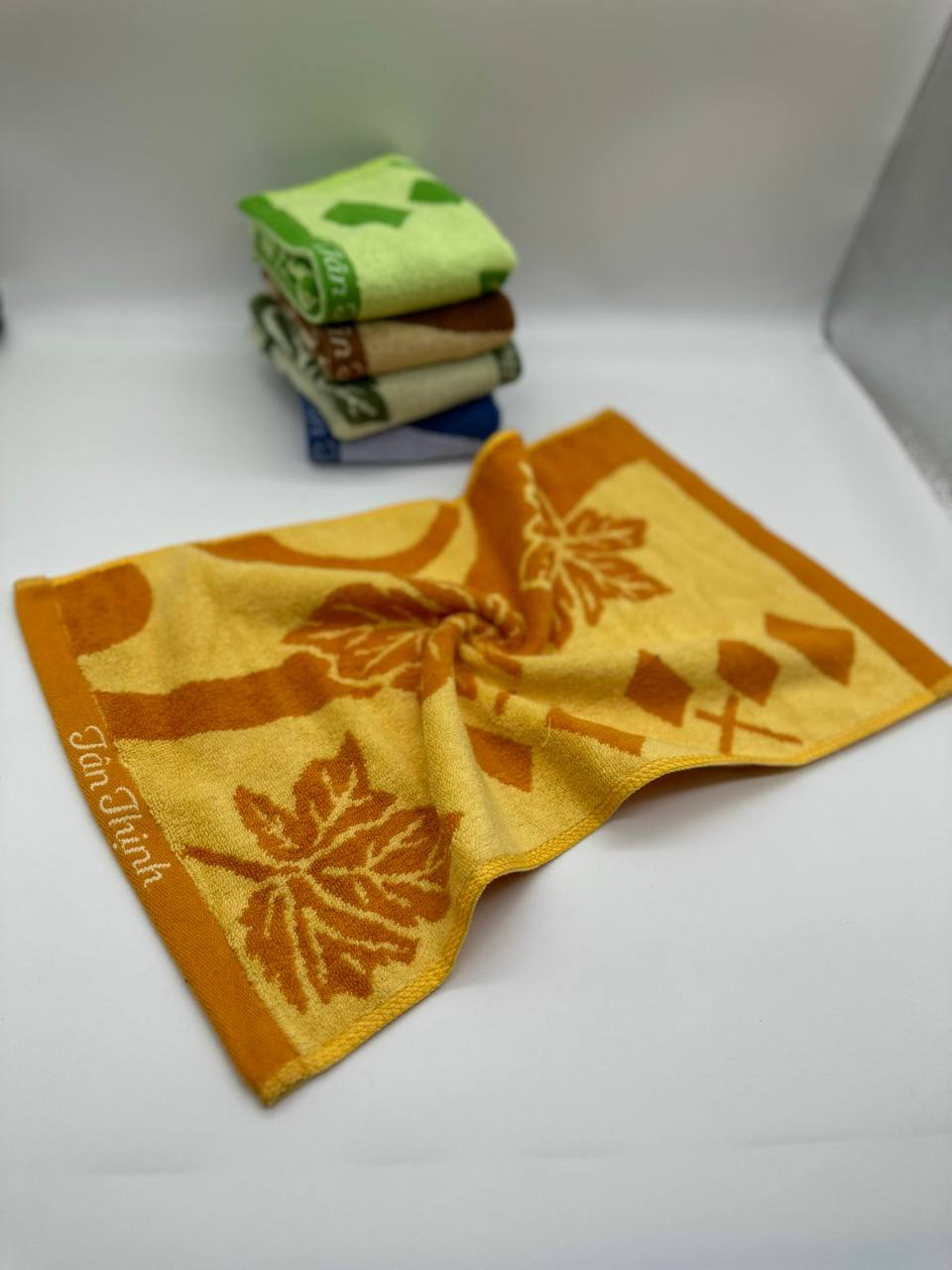 Khăn mặt hoa nở - Hình lá diêu bông