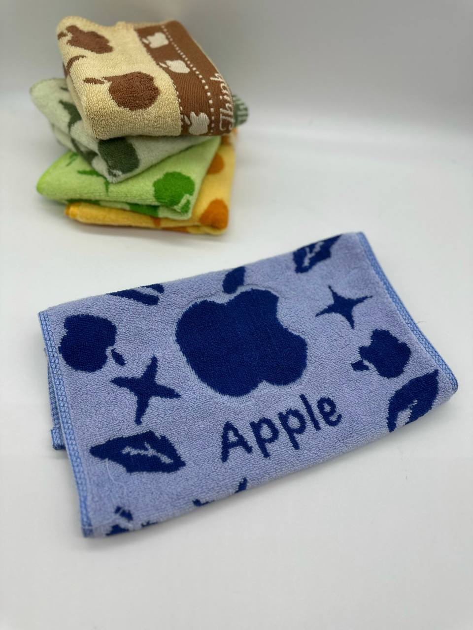Khăn hoa nở - hình Táo