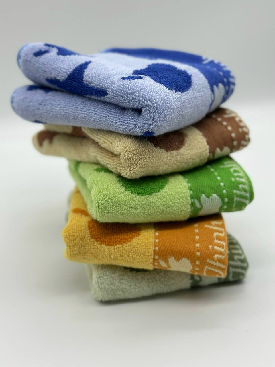 Khăn hoa nở - hình Táo